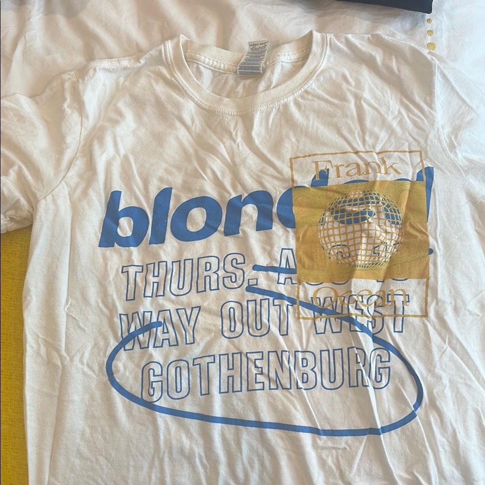 Frank Ocean: blonded tour merch